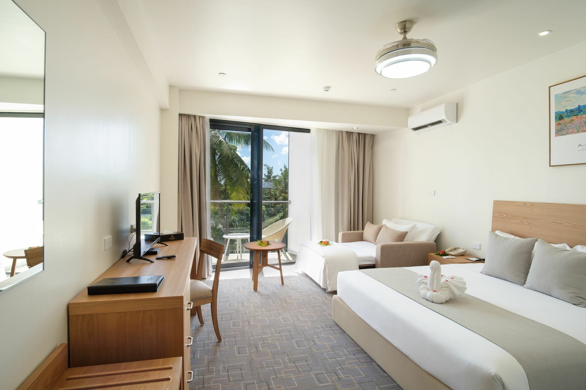 Nalagi Hotel Nadi Exterior photo